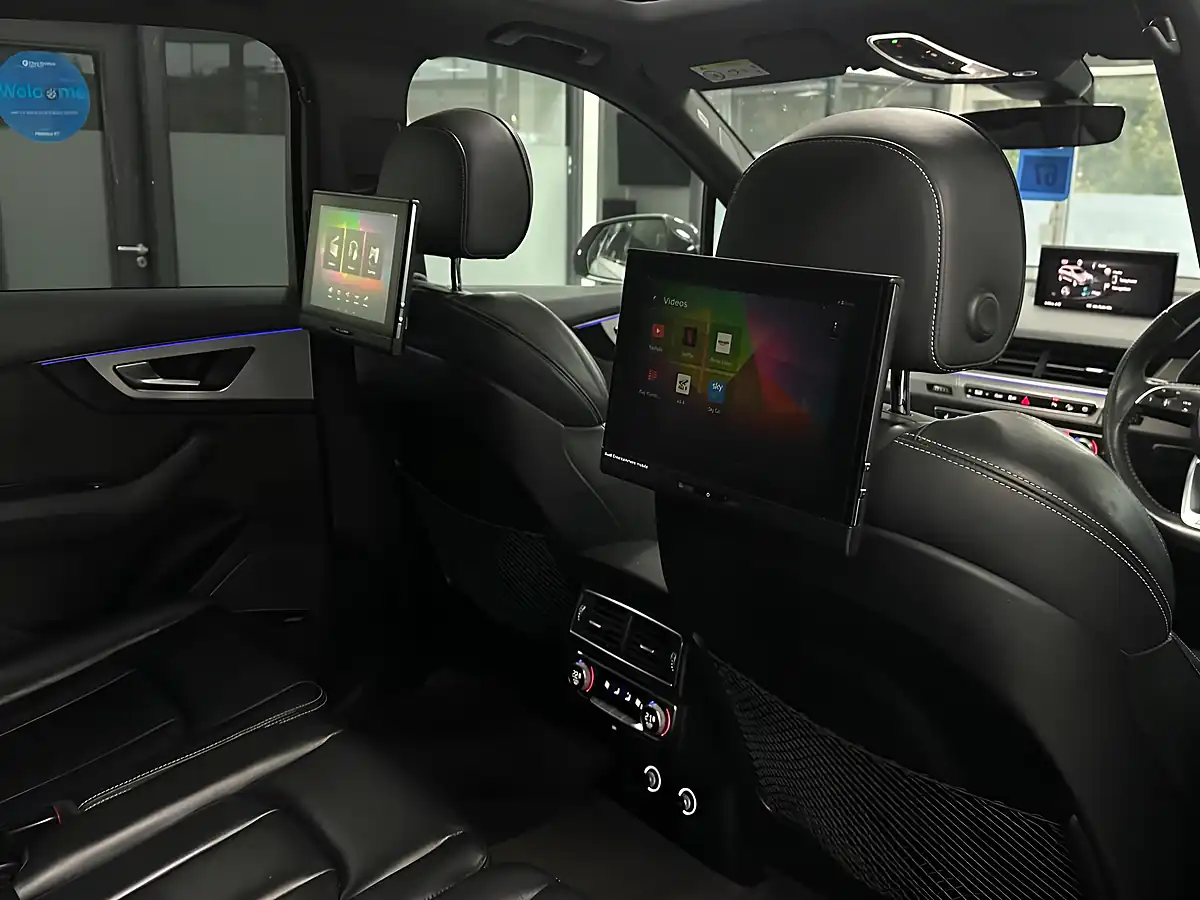 Used 2017 Audi Q7 S Line White - Interior and Exterior details 17