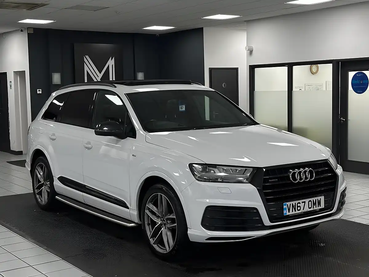 Used 2017 Audi Q7 S Line White - Interior and Exterior details 2