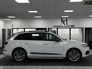 Used 2017 Audi Q7 S Line White - Interior and Exterior details 4