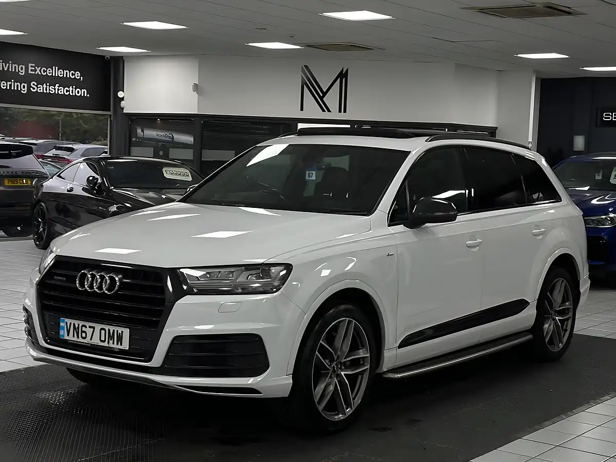 Used 2017 Audi Q7 S Line White - Interior and Exterior details 6