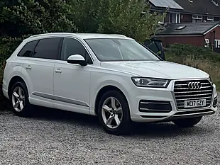 Used 2017 Audi Q7 Se White - Interior and Exterior details 3