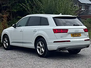 Used 2017 Audi Q7 Se White - Interior and Exterior details 7