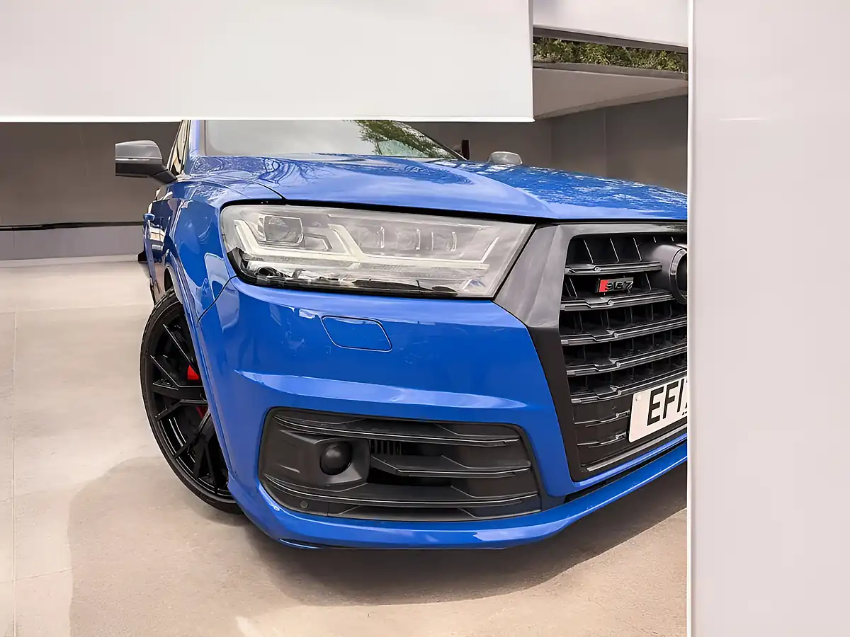 Used 2017 Audi Q7 SQ7 Blue - Interior and Exterior details 12