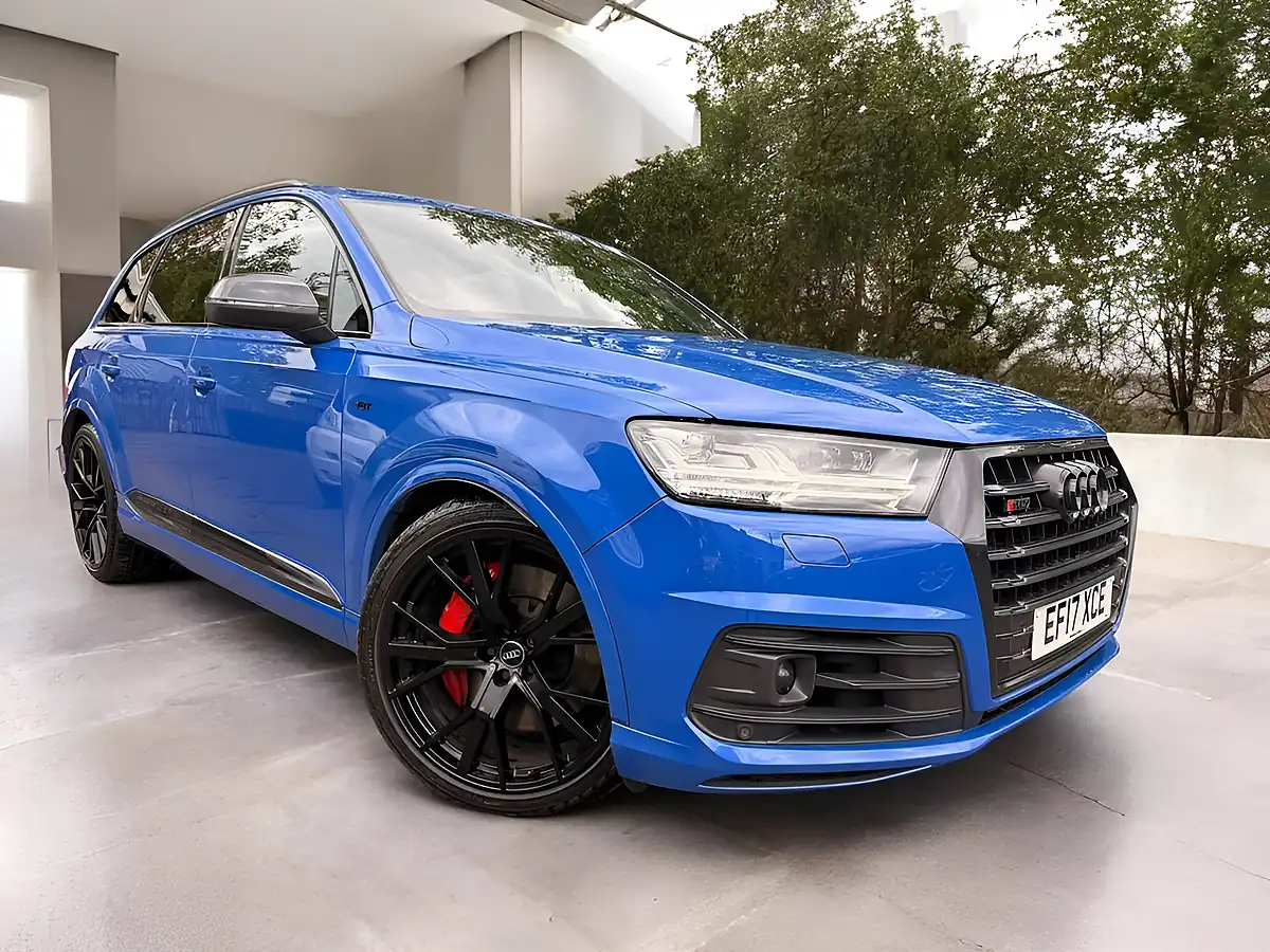 Used 2017 Audi Q7 SQ7 Blue - Interior and Exterior details 2