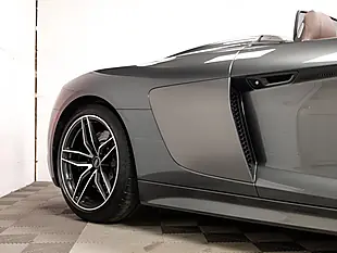Used 2017 Audi R8 Spyder Grey - Interior and Exterior details 18