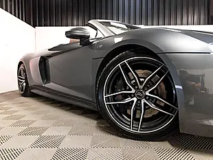 Used 2017 Audi R8 Spyder Grey - Interior and Exterior details 7