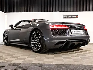 Used 2017 Audi R8 Spyder Grey - Interior and Exterior details 9