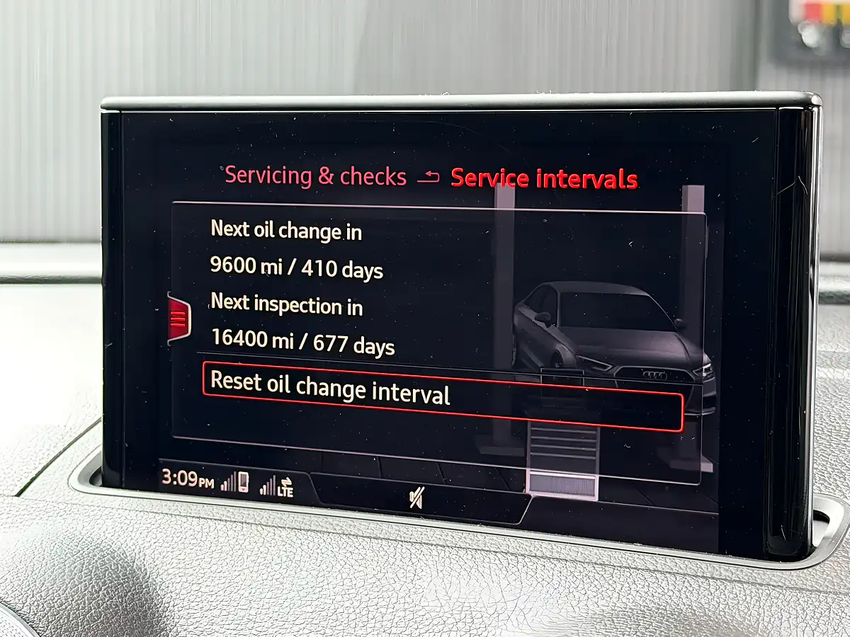 Used 2017 Audi RS3 Nardo Grey - Interior and Exterior details 16