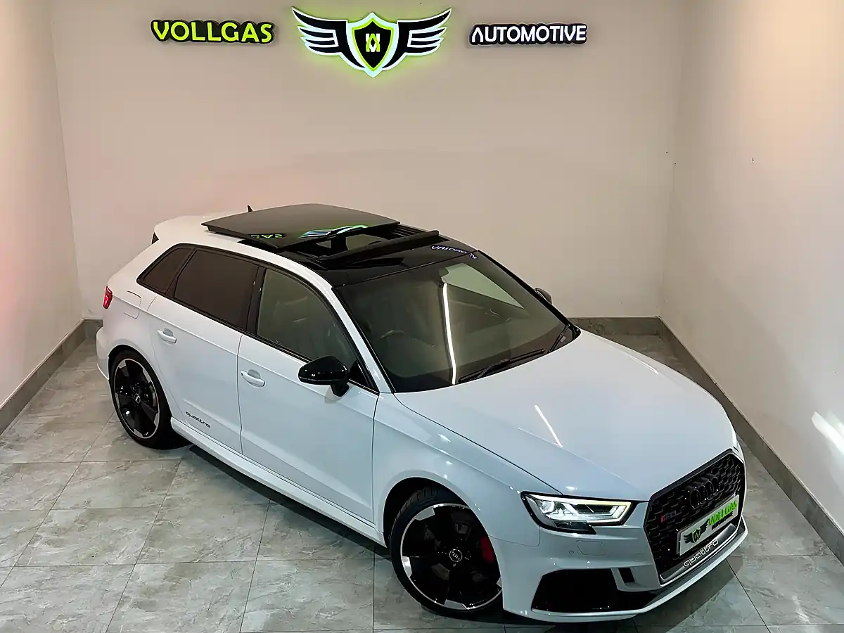Used 2017 Audi RS3 Sportback White - Front View