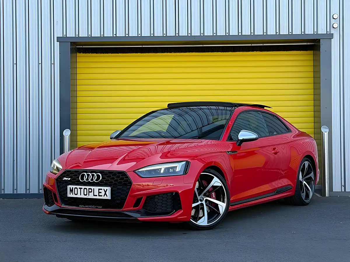 Used 2017 Audi RS5 Coupe Red - Front View