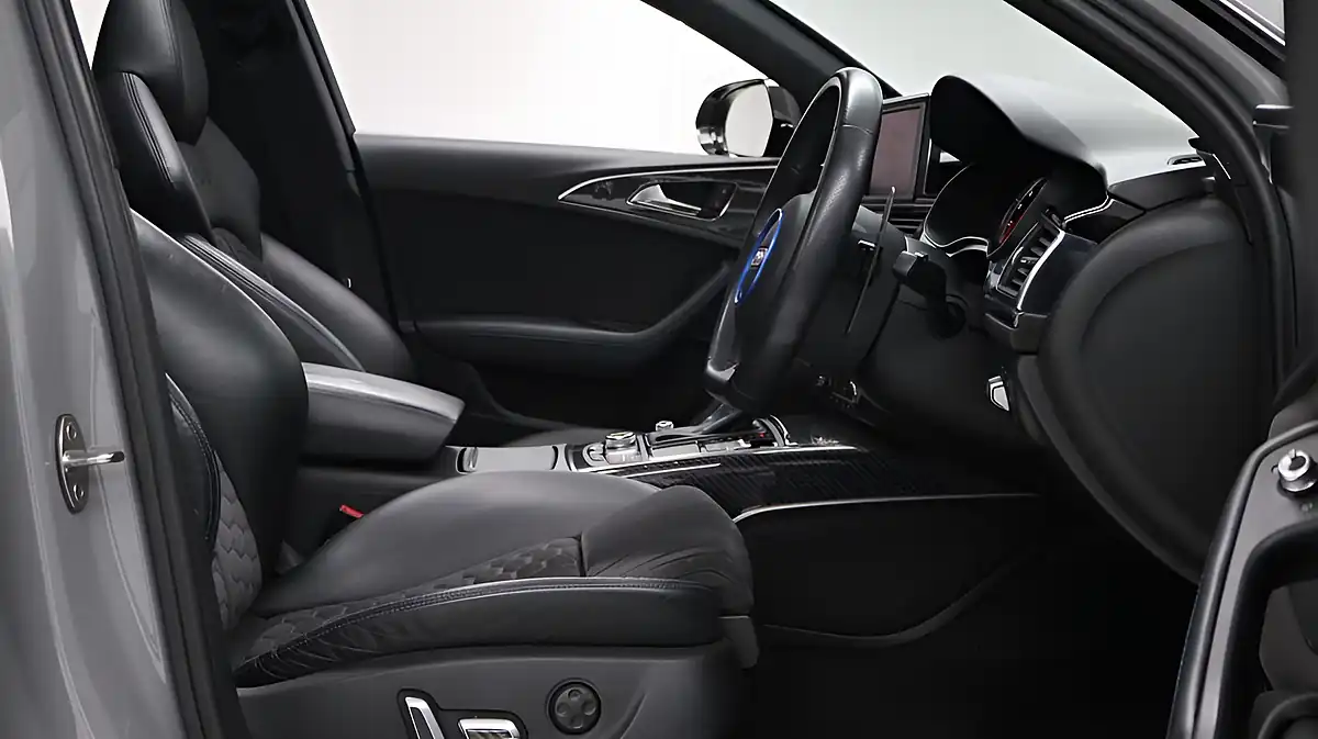 Used 2017 Audi RS6 Avant Performance Grey - Interior and Exterior details 17
