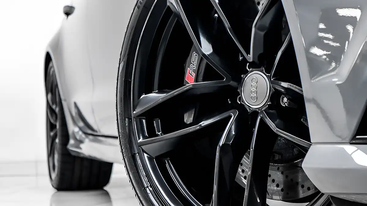 Used 2017 Audi RS6 Avant Performance Grey - Interior and Exterior details 6
