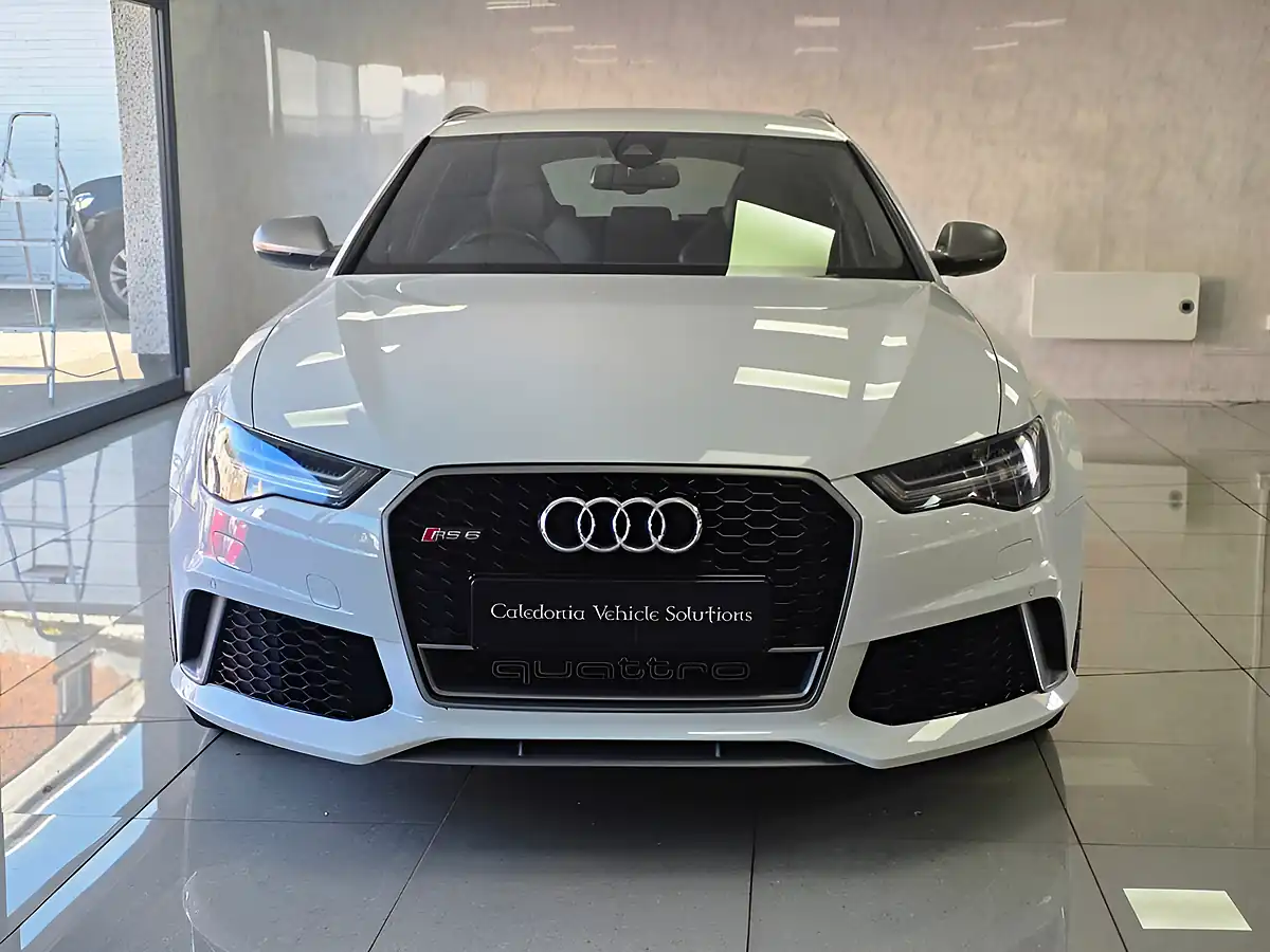 Used 2017 Audi RS6 Avant Performance White - Interior and Exterior details 12