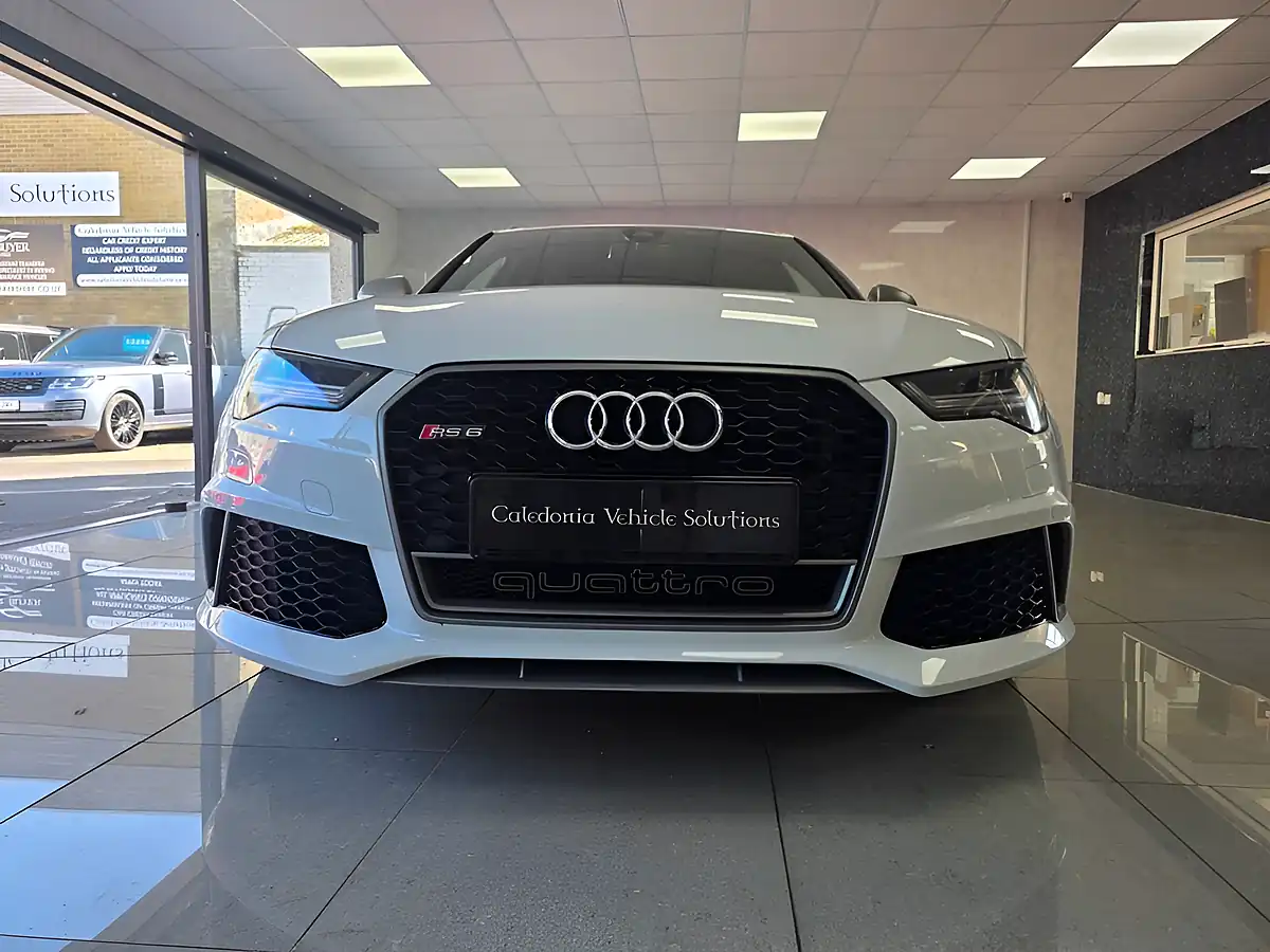 Used 2017 Audi RS6 Avant Performance White - Interior and Exterior details 14