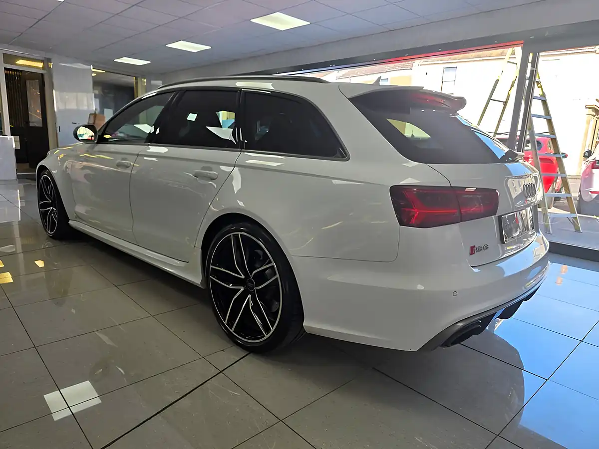 Used 2017 Audi RS6 Avant Performance White - Interior and Exterior details 4