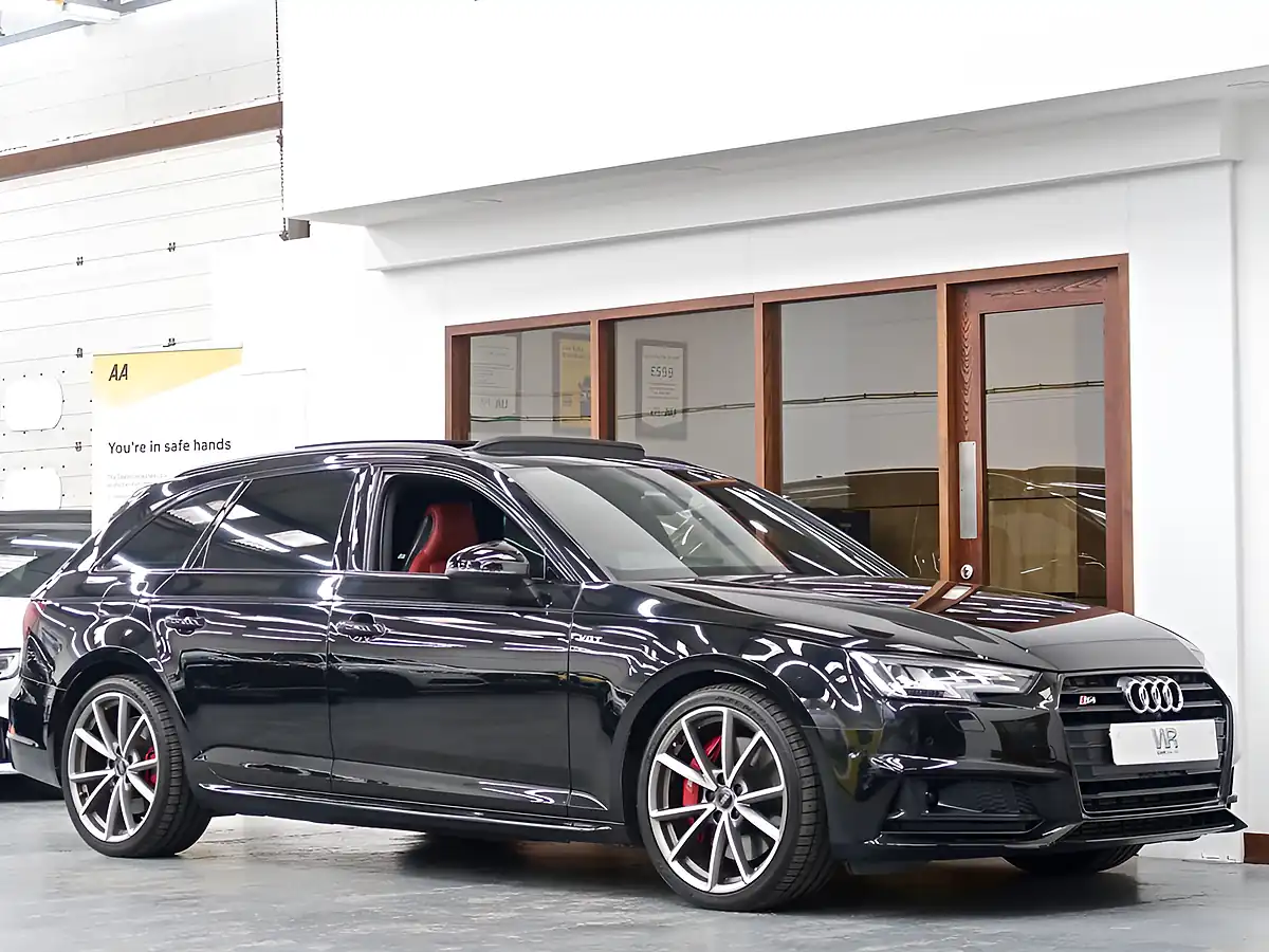 Used 2017 Audi S4 Avant Black - Front View
