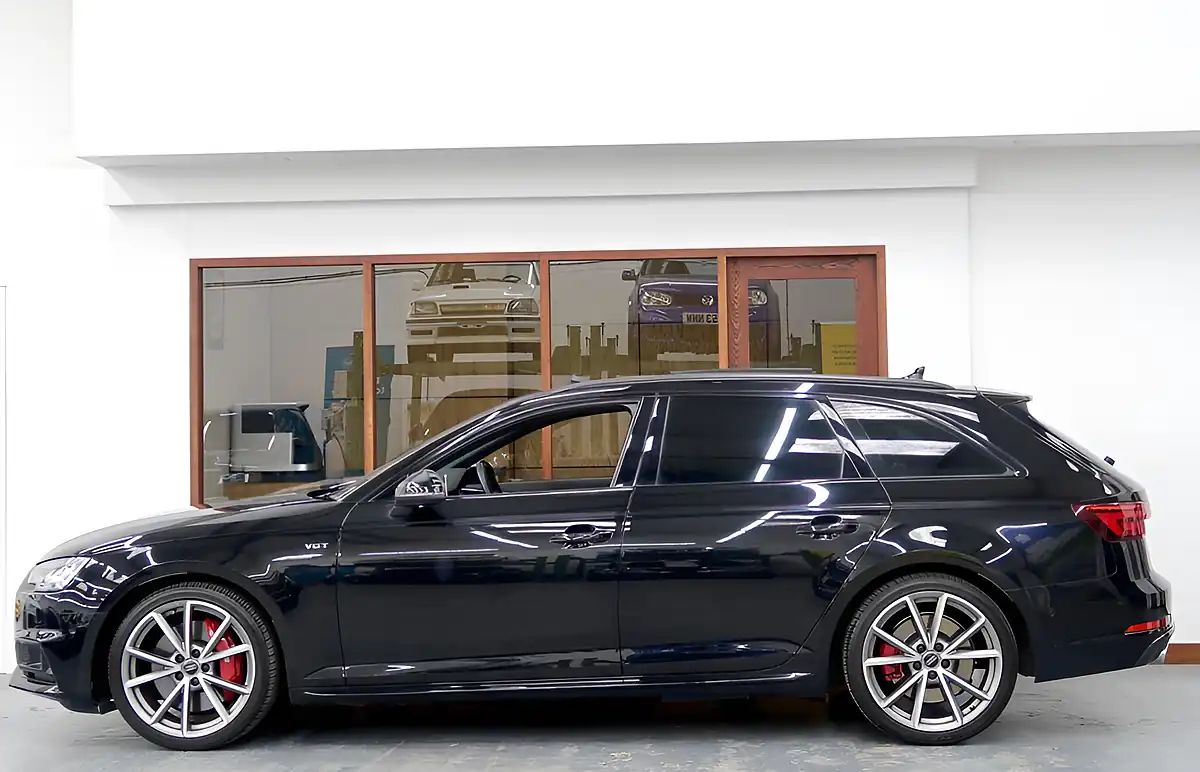 Used 2017 Audi S4 Avant Black - Interior and Exterior details 5