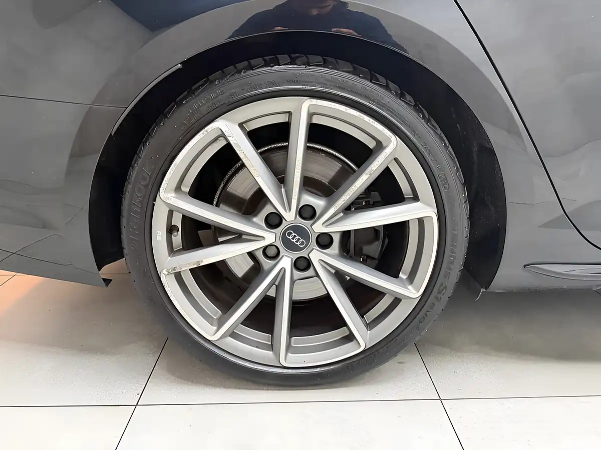 Used 2017 Audi S4 Avant Black - Interior and Exterior details 13