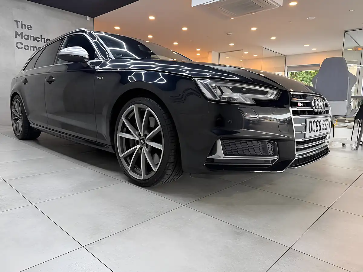Used 2017 Audi S4 Avant Black - Interior and Exterior details 2