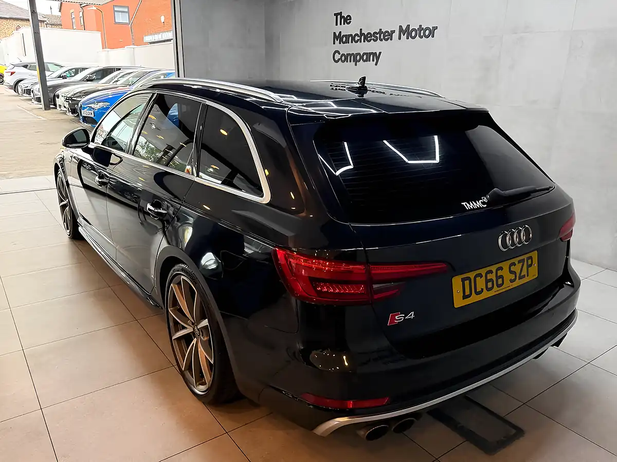 Used 2017 Audi S4 Avant Black - Interior and Exterior details 3