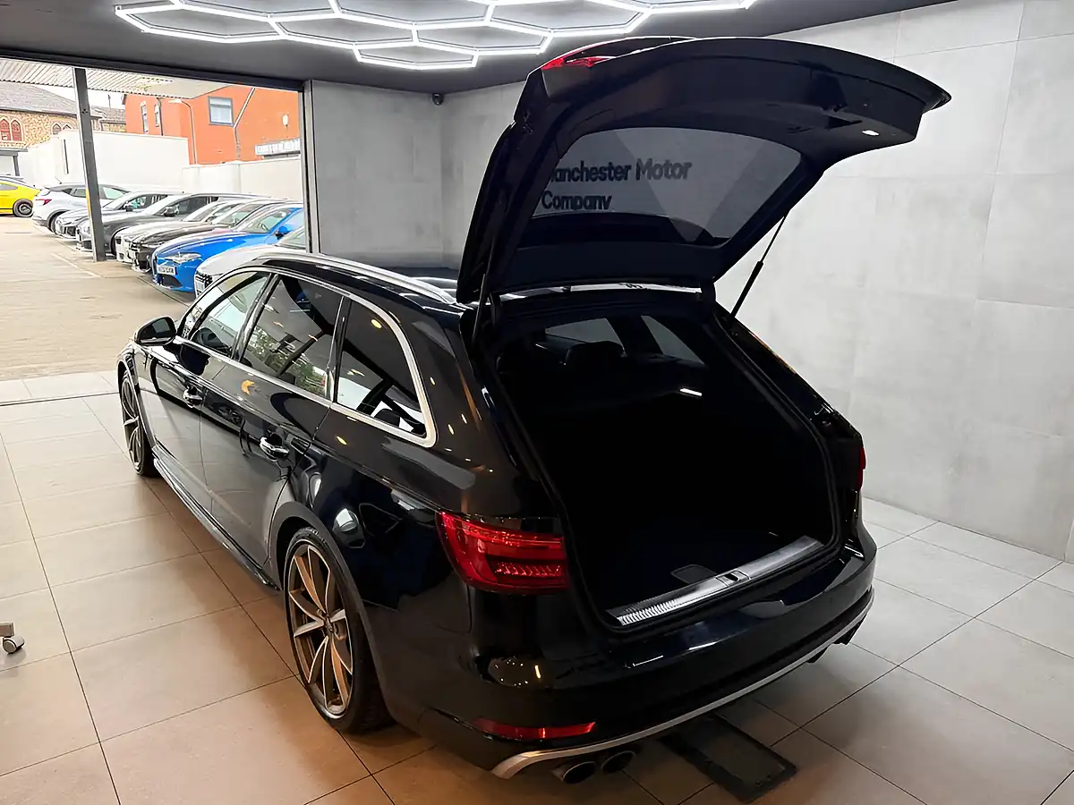 Used 2017 Audi S4 Avant Black - Interior and Exterior details 6