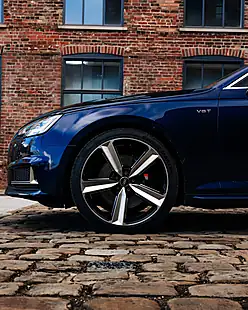 Used 2017 Audi S4 Avant Blue - Interior and Exterior details 10