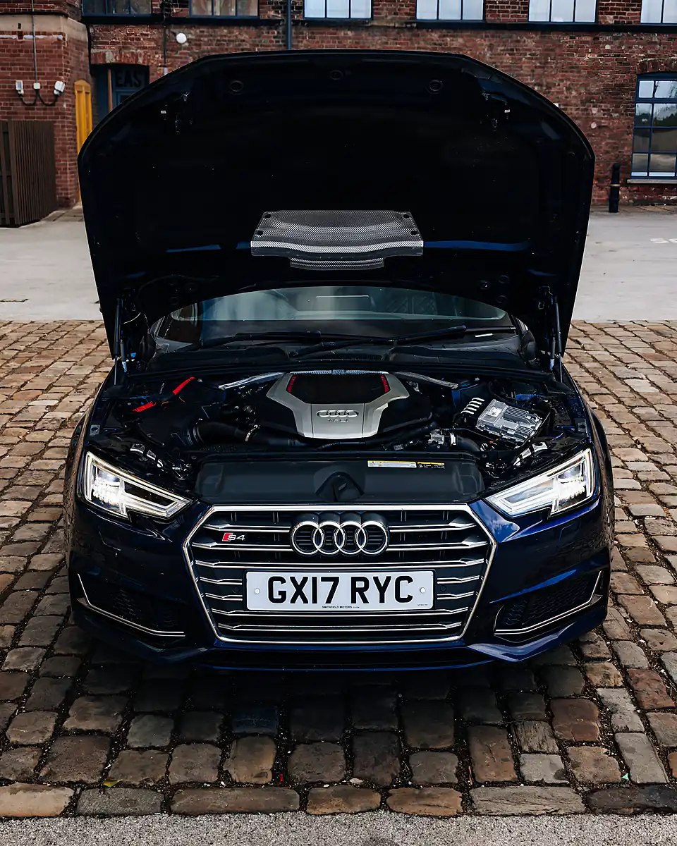 Used 2017 Audi S4 Avant Blue - Interior and Exterior details 11