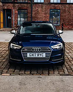 Used 2017 Audi S4 Avant Blue - Interior and Exterior details 4