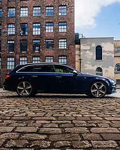 Used 2017 Audi S4 Avant Blue - Interior and Exterior details 6