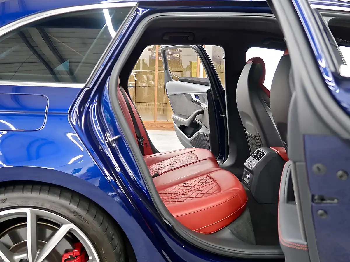 Used 2017 Audi S4 Avant Blue - Interior and Exterior details 10