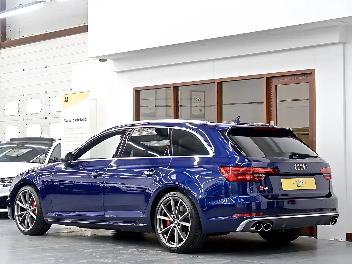 Used 2017 Audi S4 Avant Blue - Interior and Exterior details 3
