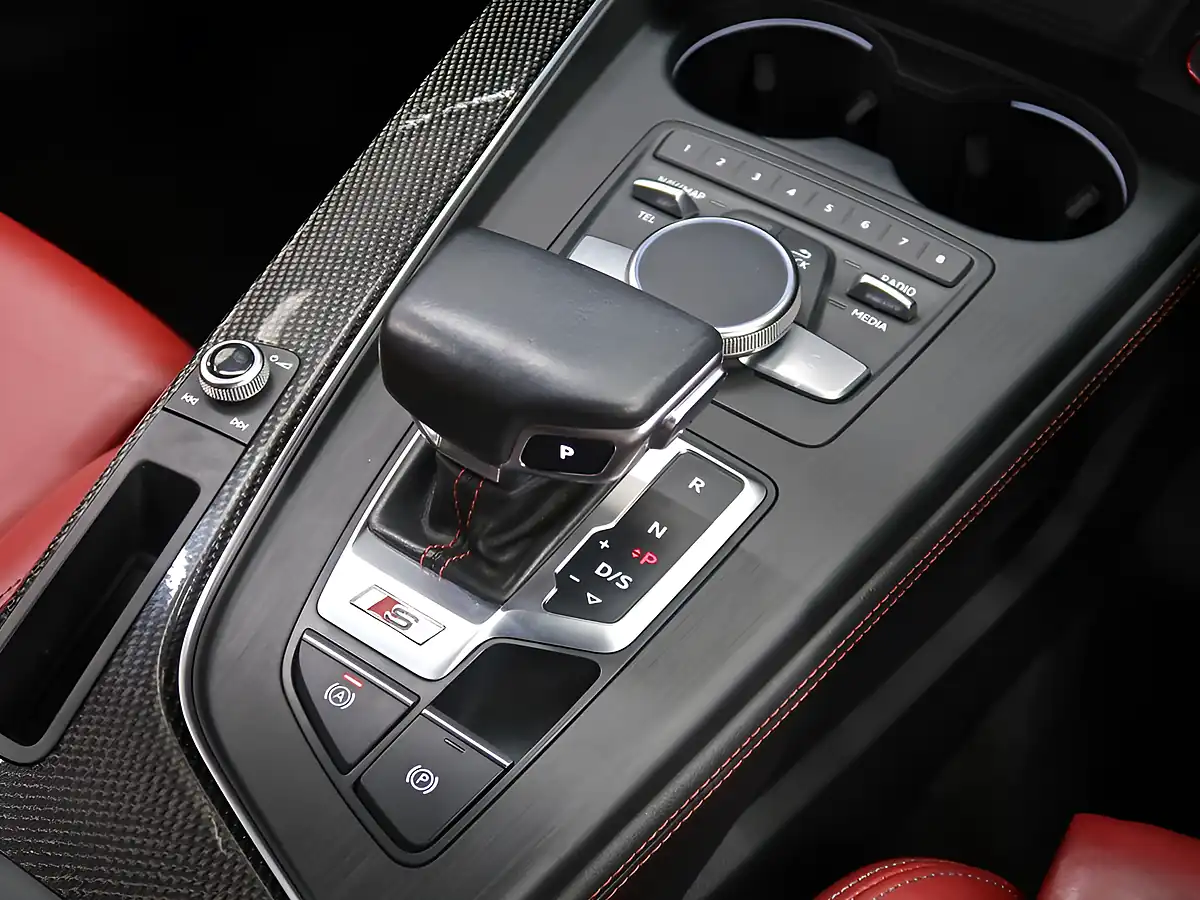 Used 2017 Audi S4 Avant Blue - Interior and Exterior details 8