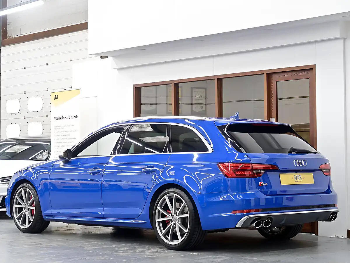 Used 2017 Audi S4 Avant Blue - Interior and Exterior details 3