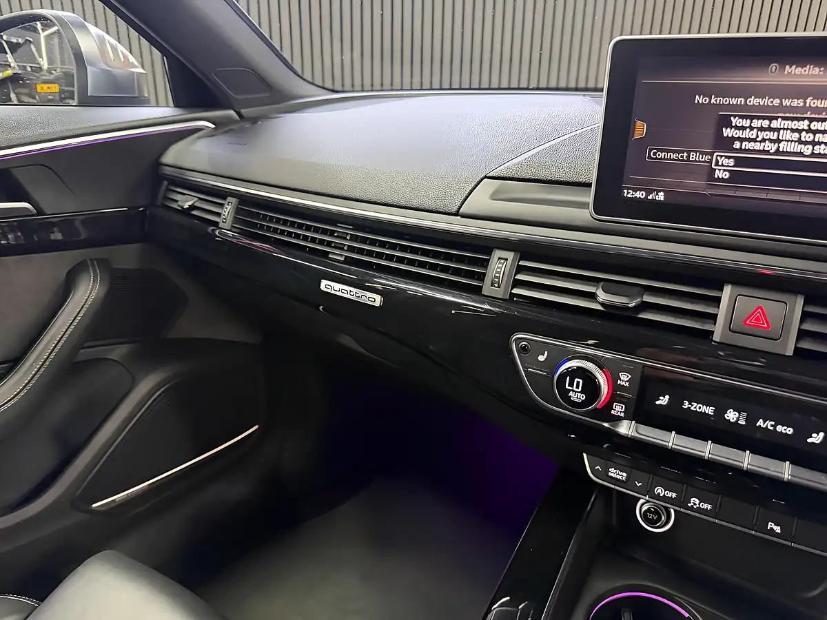 Used 2017 Audi S4 Saloon Black - Interior and Exterior details 14
