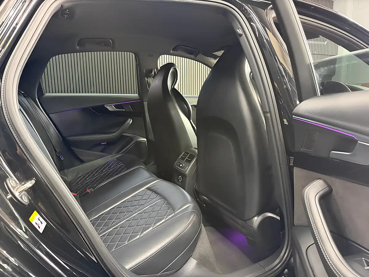 Used 2017 Audi S4 Saloon Black - Interior and Exterior details 16