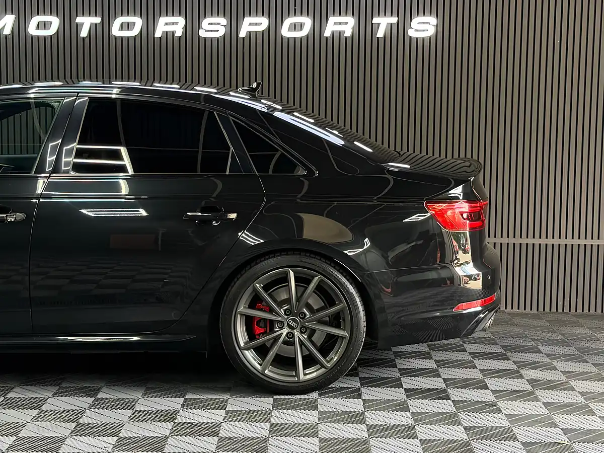 Used 2017 Audi S4 Saloon Black - Interior and Exterior details 7