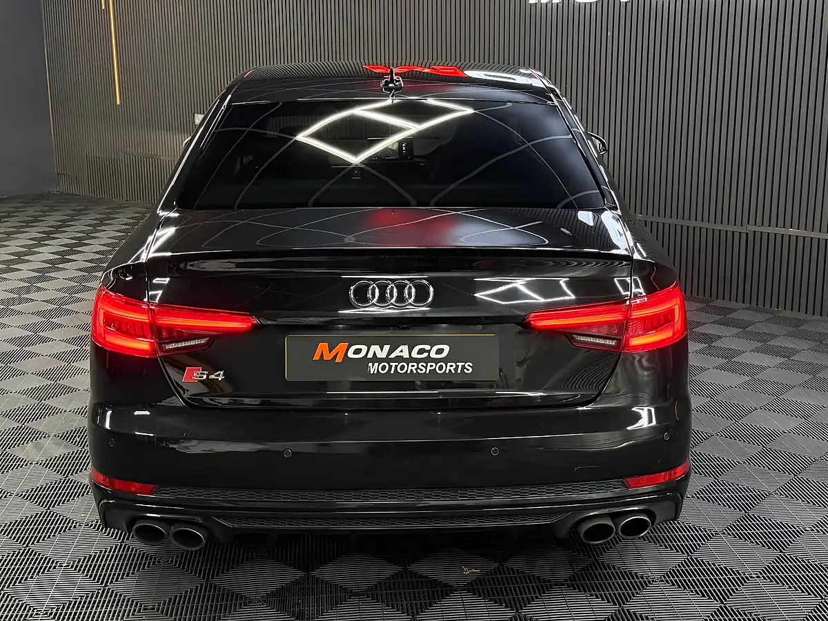 Used 2017 Audi S4 Saloon Black - Interior and Exterior details 9