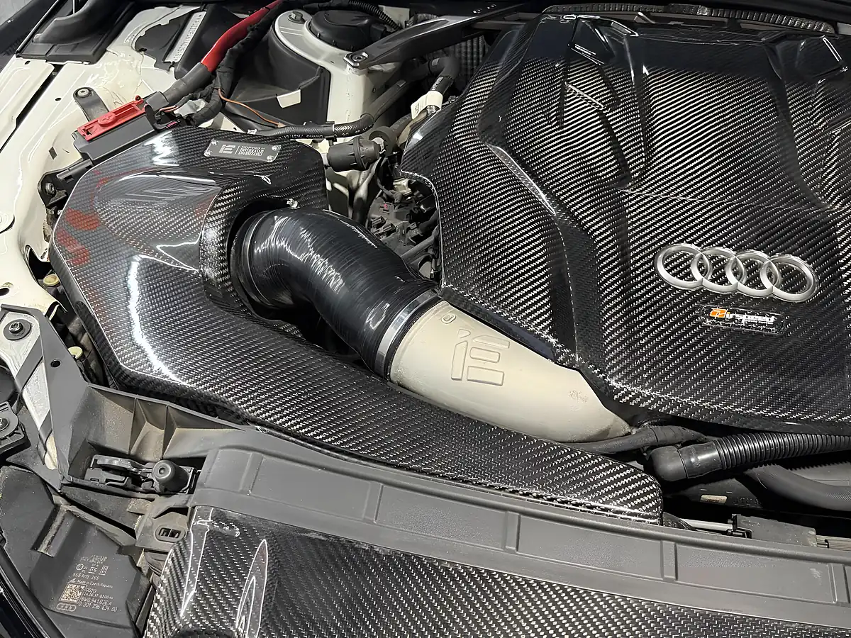 Used 2017 Audi S4 White - Interior and Exterior details 19