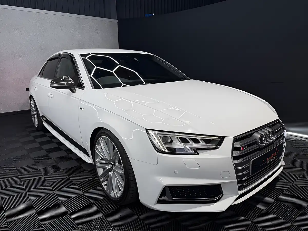 Used 2017 Audi S4 White - Interior and Exterior details 4