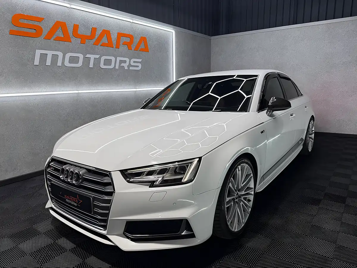 Used 2017 Audi S4 White - Interior and Exterior details 5
