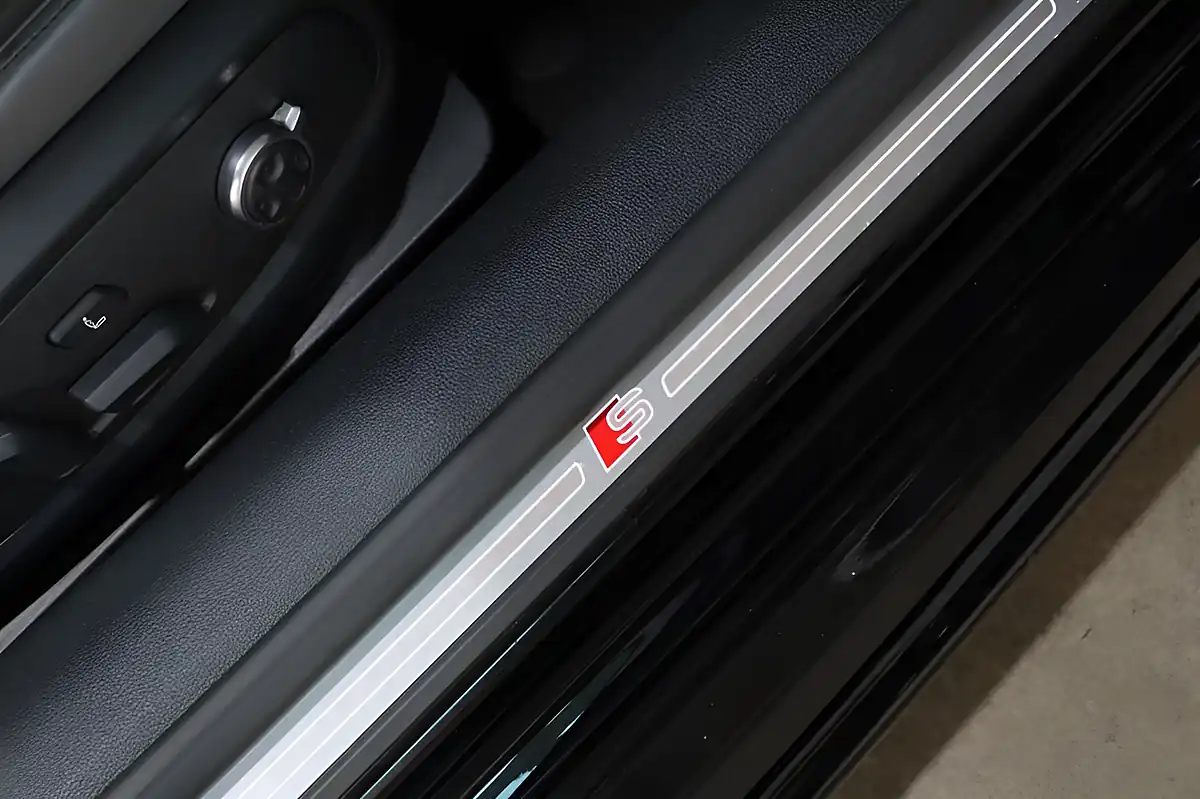 Used 2017 Audi S5 Black - Interior and Exterior details 15