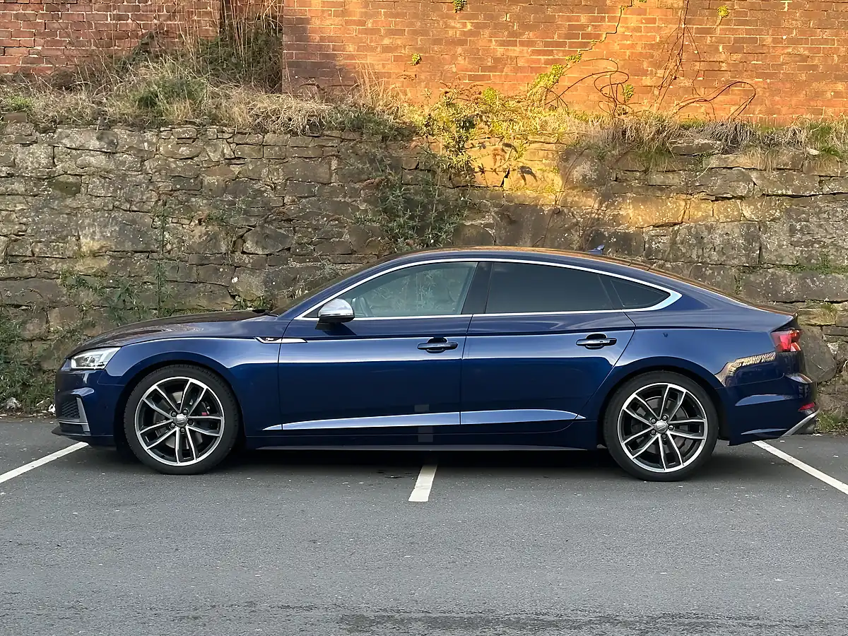 Used 2017 Audi S5 Sportback Blue - Interior and Exterior details 4