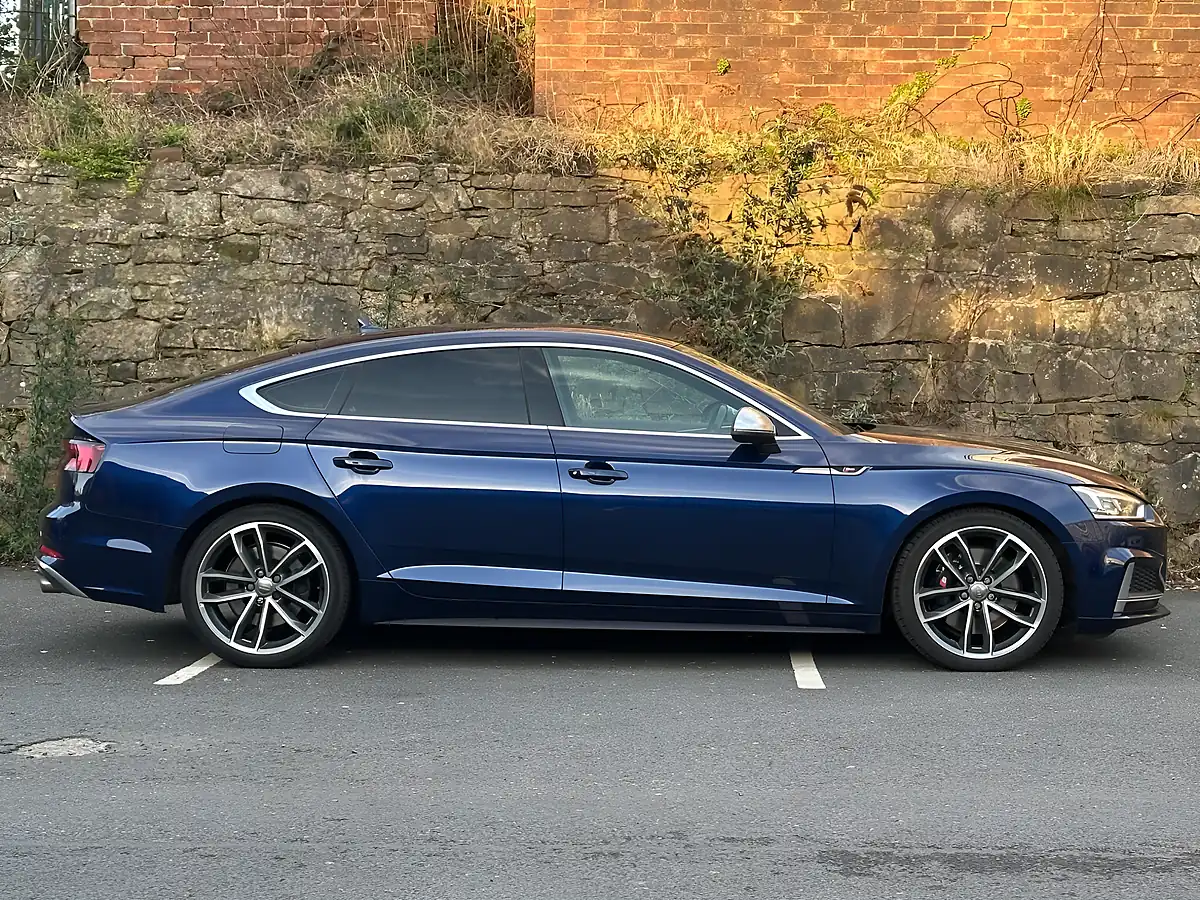 Used 2017 Audi S5 Sportback Blue - Interior and Exterior details 5