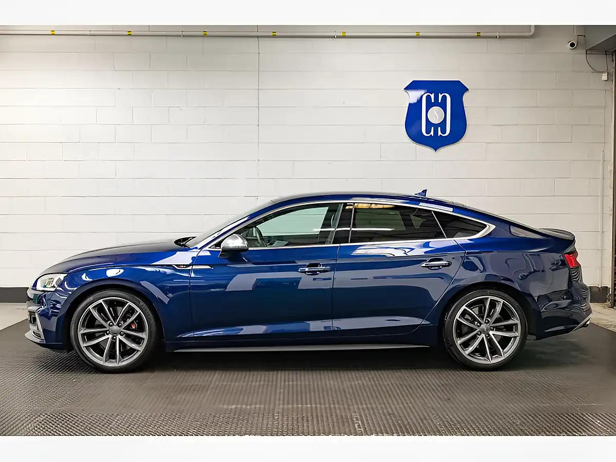 Used 2017 Audi S5 Sportback Navarra Blue - Interior and Exterior details 4