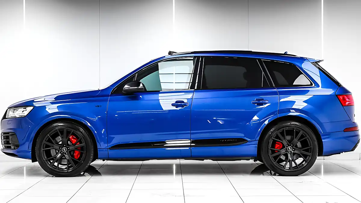 Used 2017 Audi SQ7 Blue - Interior and Exterior details 11