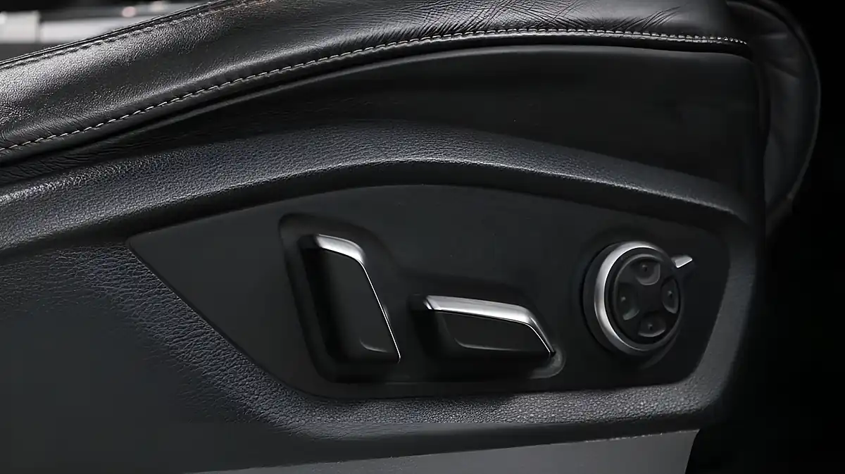 Used 2017 Audi SQ7 Blue - Interior and Exterior details 16