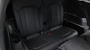 Used 2017 Audi SQ7 Blue - Interior and Exterior details 18