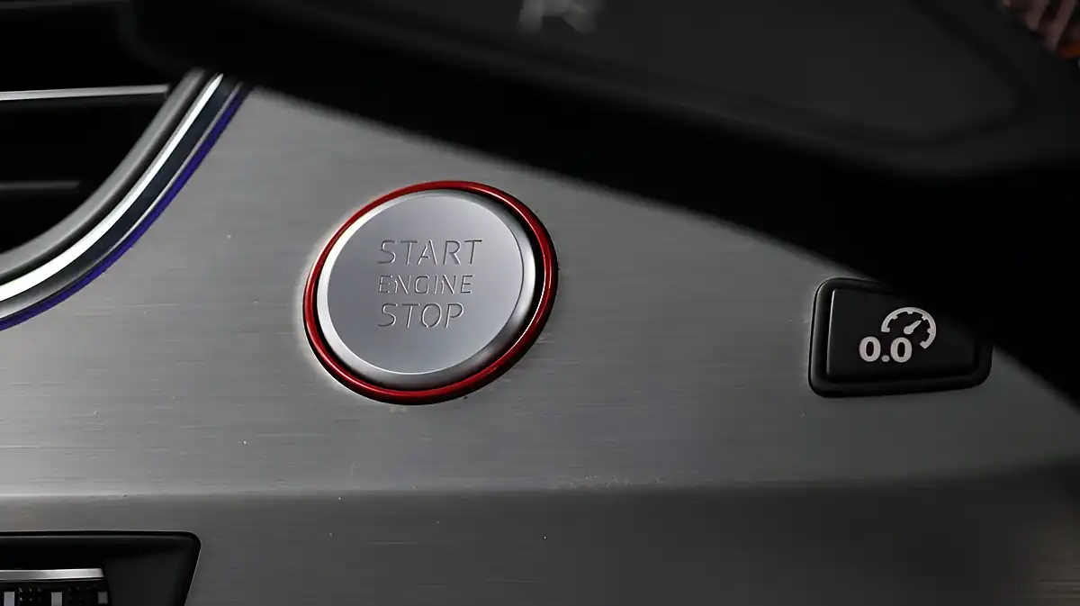 Used 2017 Audi SQ7 Blue - Interior and Exterior details 19