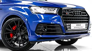 Used 2017 Audi SQ7 Blue - Interior and Exterior details 5