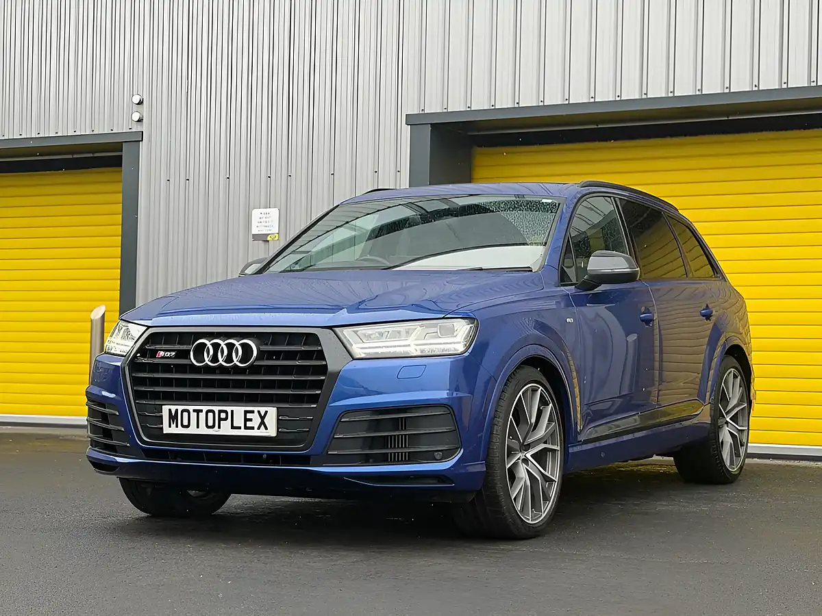 Used 2017 Audi Sq7 Blue - Interior and Exterior details 5